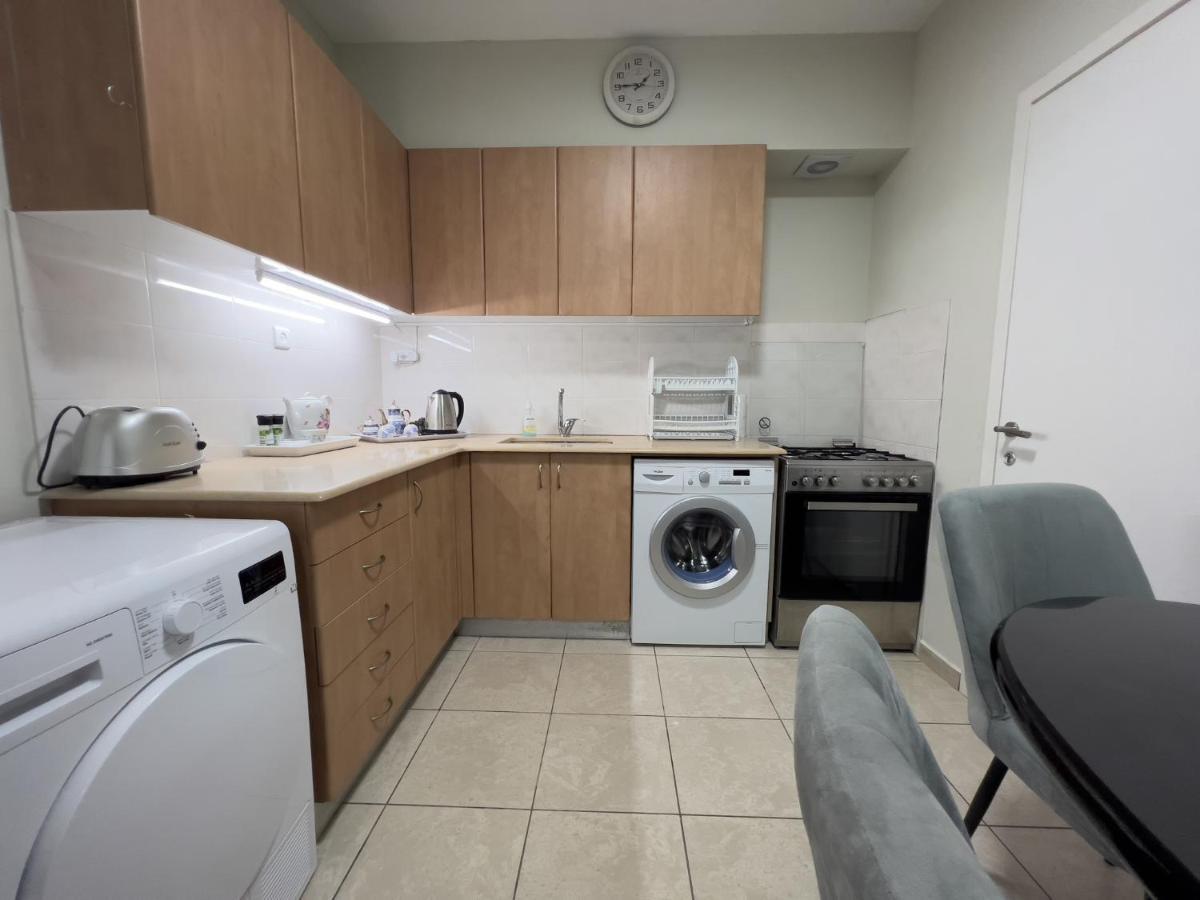 בת ים Isralux Apartments מראה חיצוני תמונה